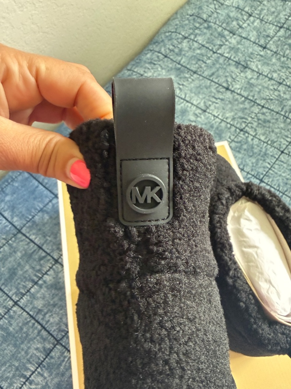 Winnie Faux Shearling Boot in Black - Picture 6 of 6